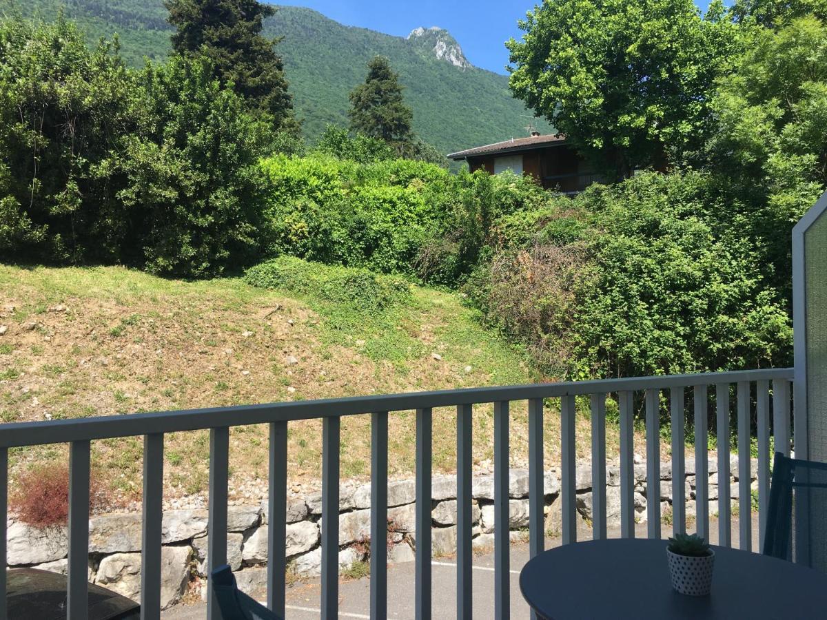Pause Detente Sur La Port Du Bourget Du Lac لو بورْجيه دو لاك المظهر الخارجي الصورة