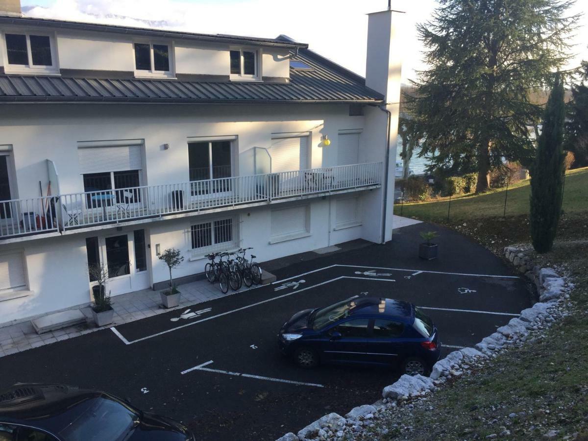 Pause Detente Sur La Port Du Bourget Du Lac لو بورْجيه دو لاك المظهر الخارجي الصورة